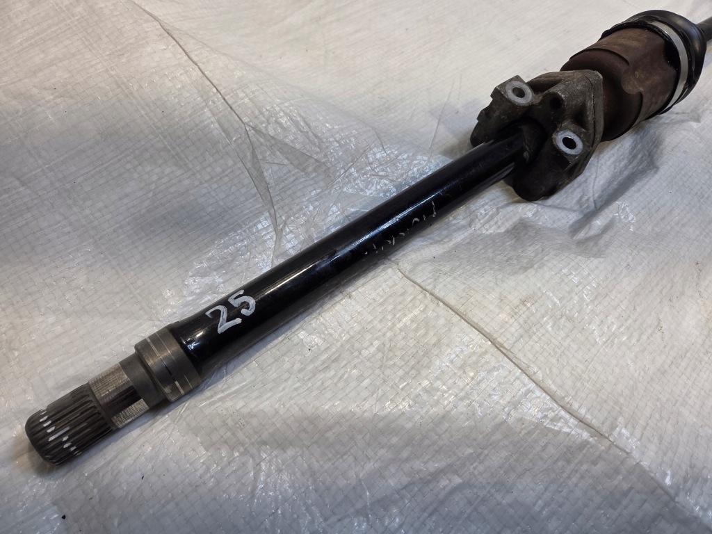 Приводной вал правая длинная opel mokka a 1.7 cdti 95390015 Киев