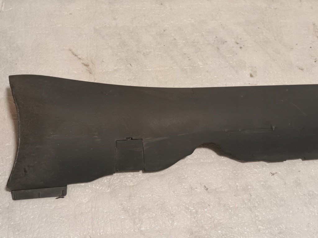 Молдинг поріг права tesla model 3 поріг правий Недорого