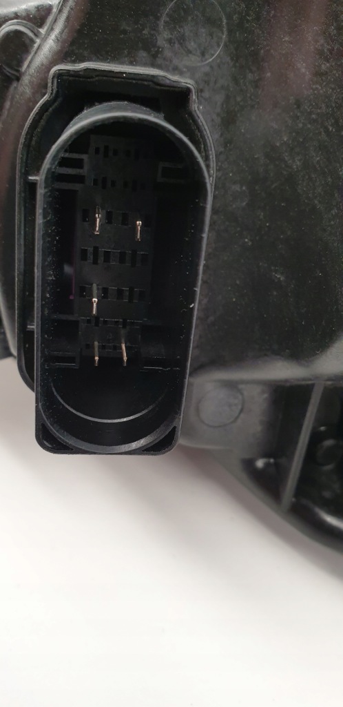 Volvo xc40 рестайлинг  32365345 full led base фара левая европа в Украине