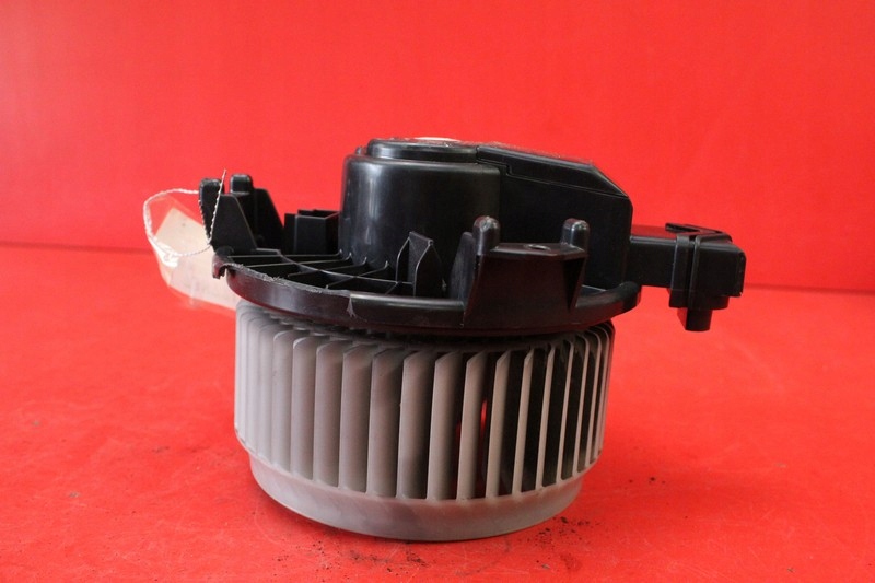 фото №6, Воздуходувка вентилятор обдув eu 272700-5151 toyota corolla e15 06-13