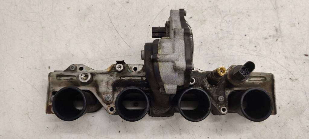 фото №1, Коллектор впускной  skoda octavia ii 2,0 fsi