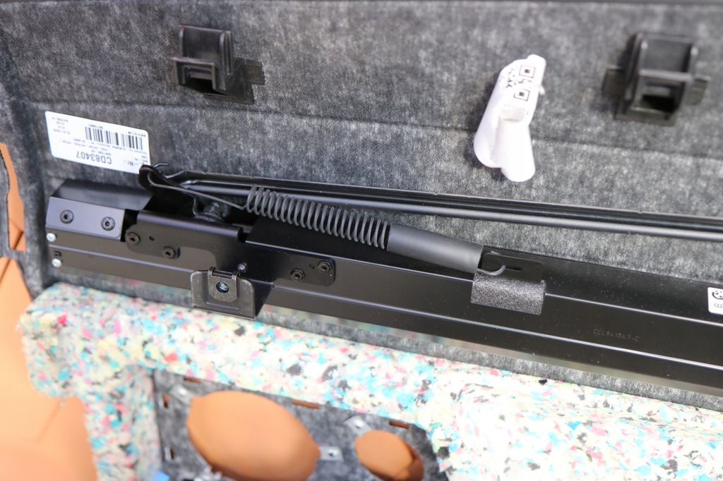 фото №7, Bmw 8 g16 задня полиця czarna шторка електрична 8067268