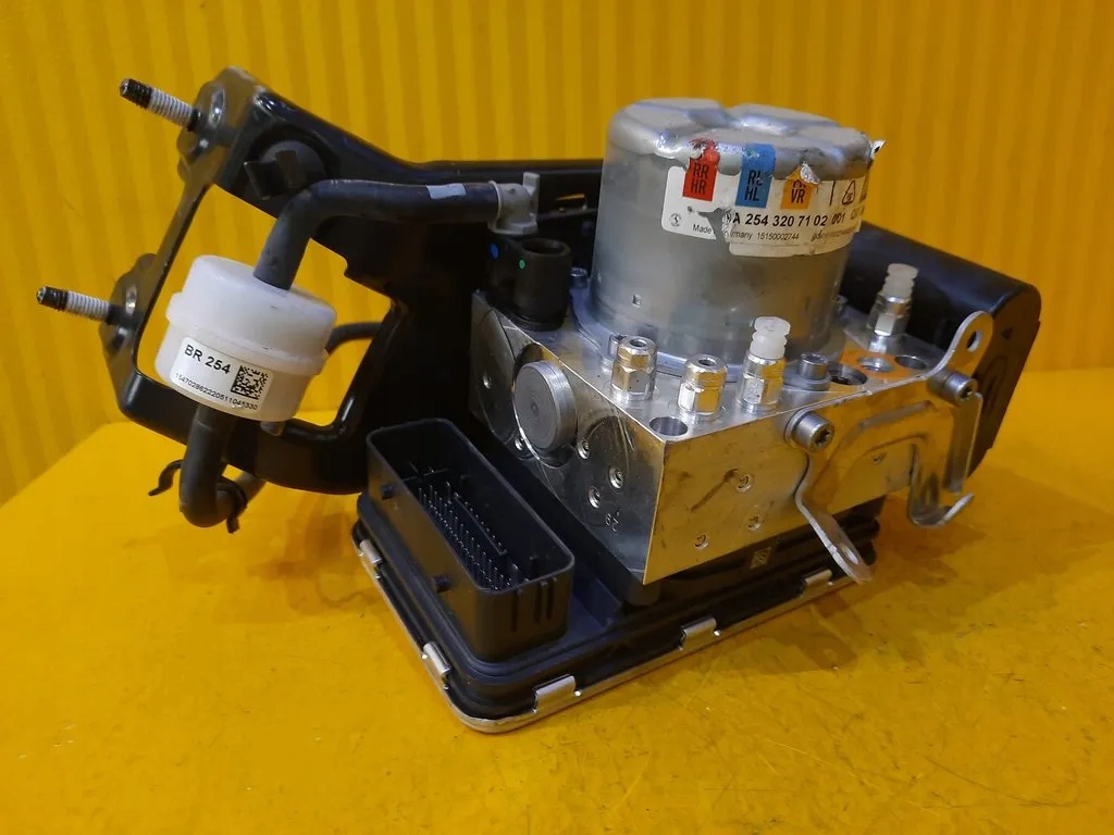 фото №1, Mercedes glc x254 компрессор airmatic a2549015100