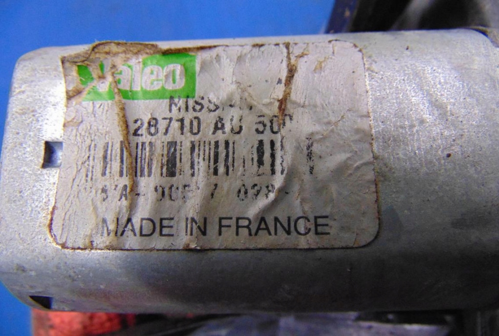 фото №7, Nissan primera 1.9 бензин моторчик дворники 28710au500