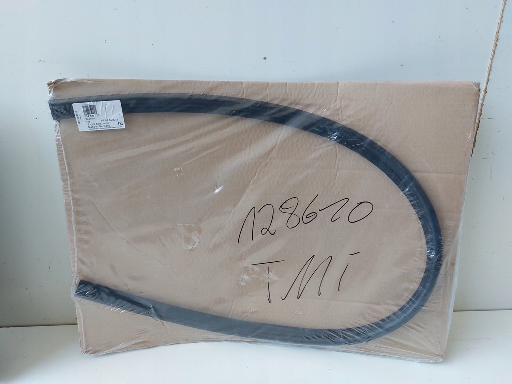 фото №1, Skoda scala прокладка жабо 654823723 оригінал