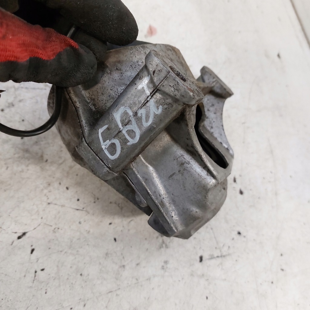 фото №10, Audi a5 8t 3,0d подушка кронштейн двигуна