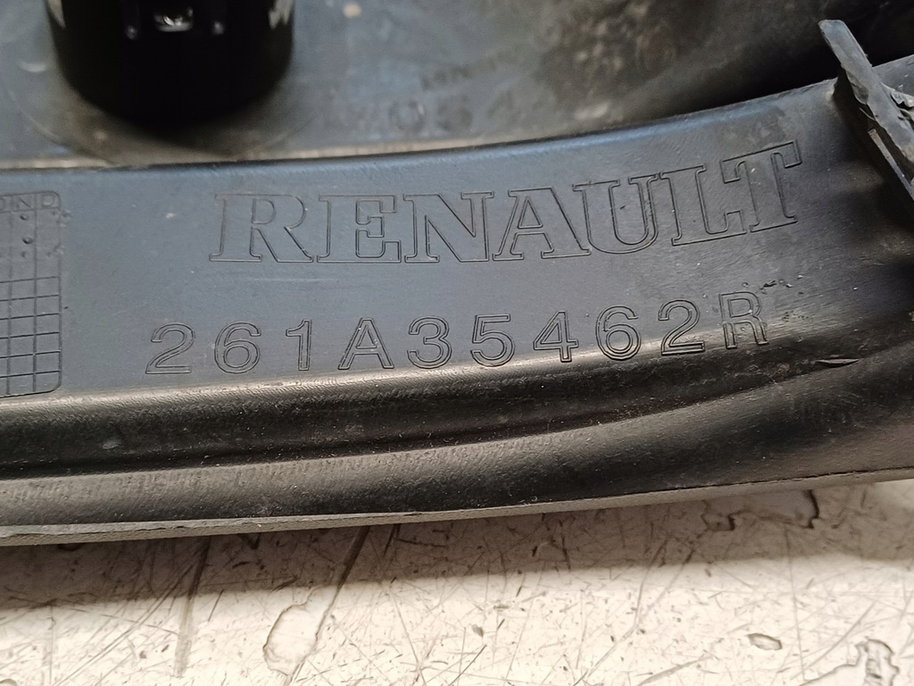 фото №8, Renault captur 1 i lift 17- решётка бампера противотуманной фары левый перед 261a35462rr