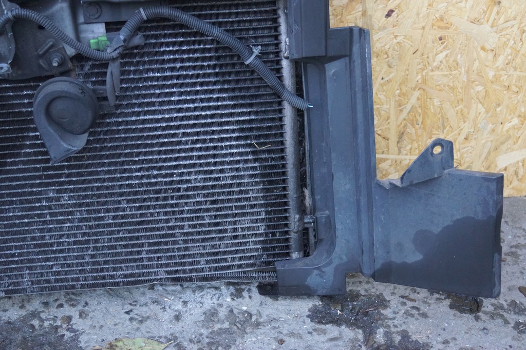 фото №5, Pas передній радіатор nissan note e11 lift 1.5 dci