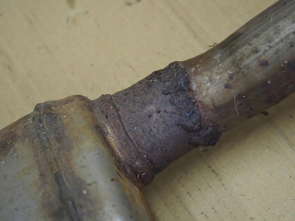 фото №4, Гасник коливань труба вихлопна volvo v70 ii 2,4 d5