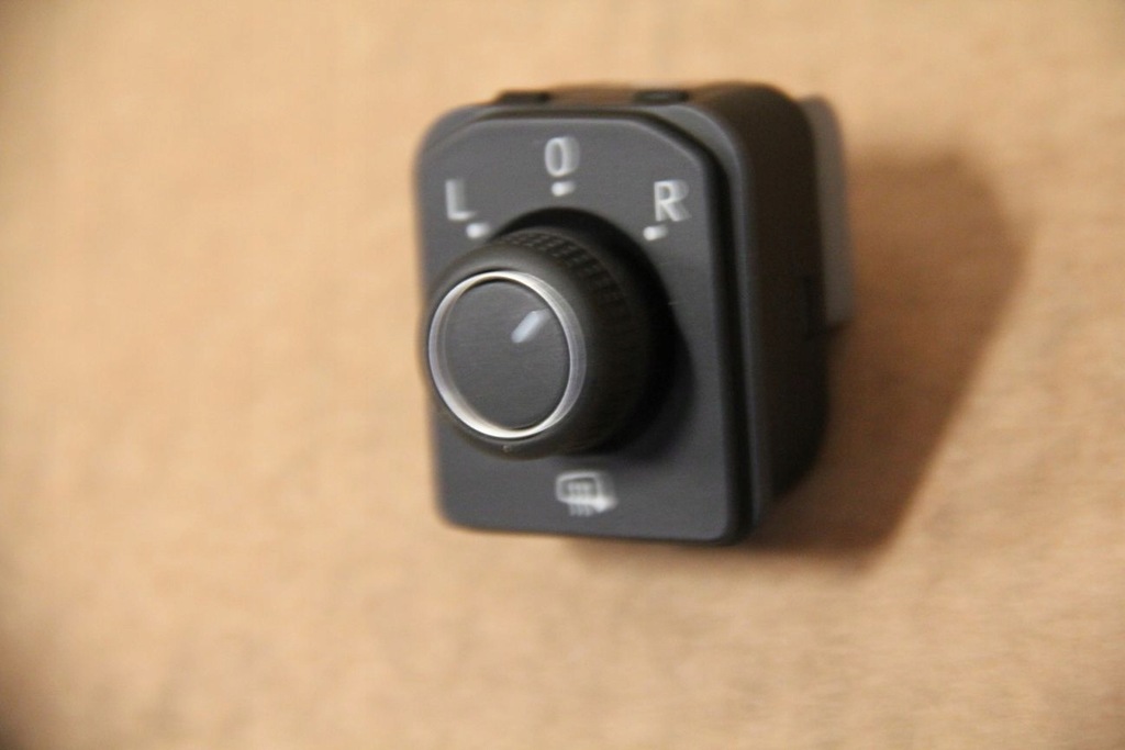 фото №1, Блок управления зеркал хром vw arteon r 3q0959565