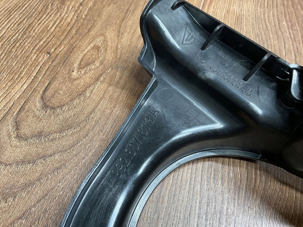 фото №9, Решётка бампера левая porsche 911 992 turbo 992807873a