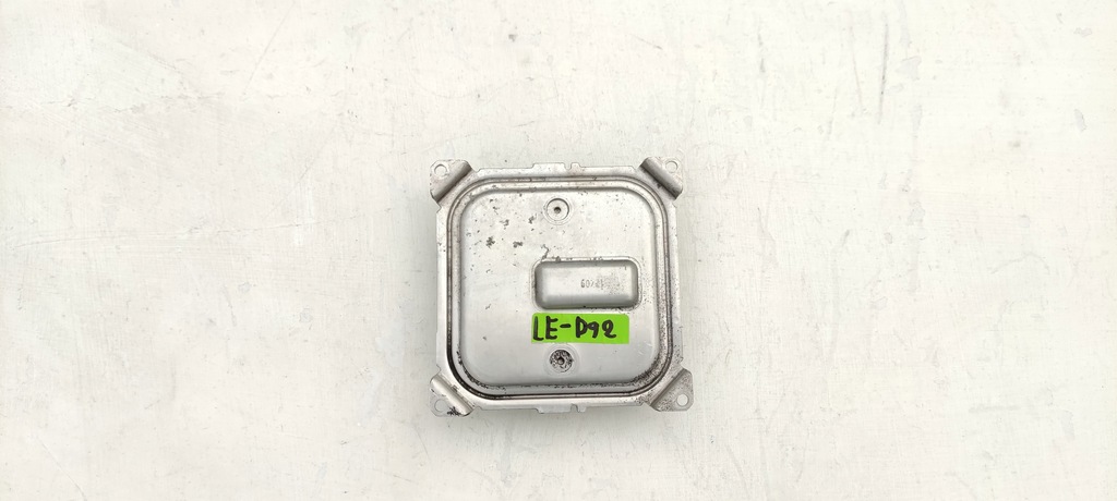 фото №1, Renault clio iv 4 преобразователь модуль led 260551225r le-d92