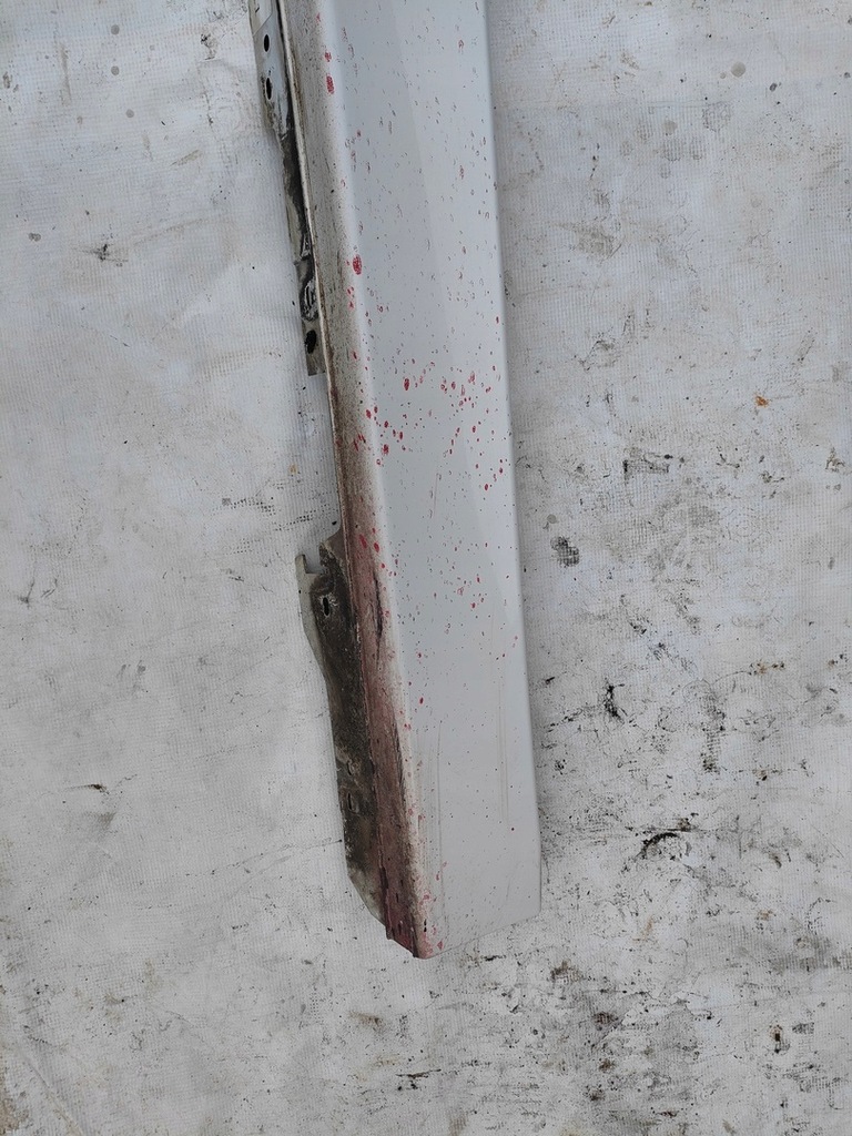 фото №4, Bmw f30 молдинг поріг права alpinweiss