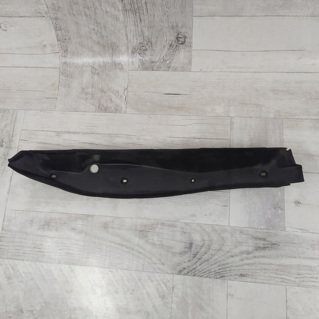 фото №1, Mercedes w204 защита крыла левая a2048890125