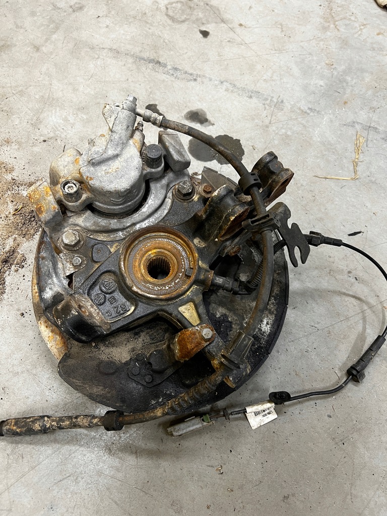 фото №1, Поворотный кулак правый перед peugeot 3008 ii 5008 ii