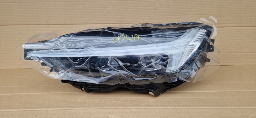 фото №1, Volvo xc60 ii lift 32396587 лампа передня ліва 2021 nowa