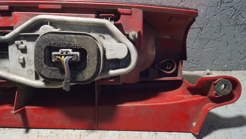 фото №12, Лампа правий задня peugeot partner iii berlingo iii 9680607880 s1385