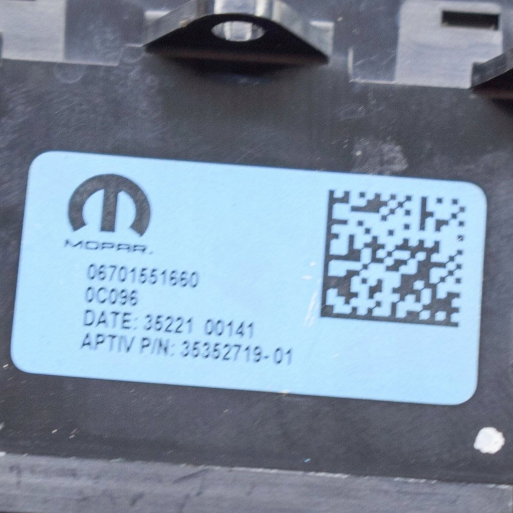 фото №6, Maserati levante 2023 разъём / соединитель aux