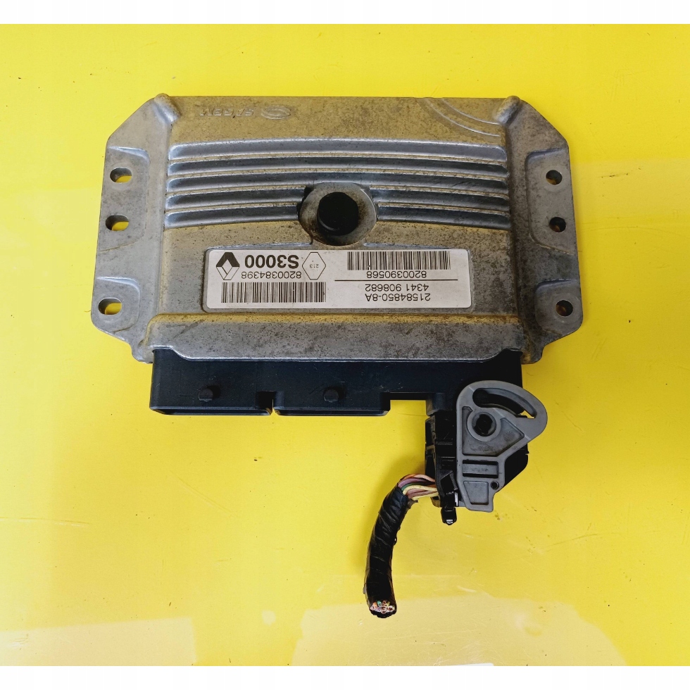 фото №1, Бортовий комп'ютер двигуна renault scenic ii 2.0 bt 8200384398 / 8200390568 nr3