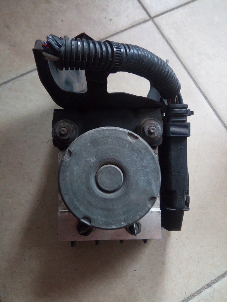 фото №4, Насос abs toyota avensis t27 44540-05120 oryg.