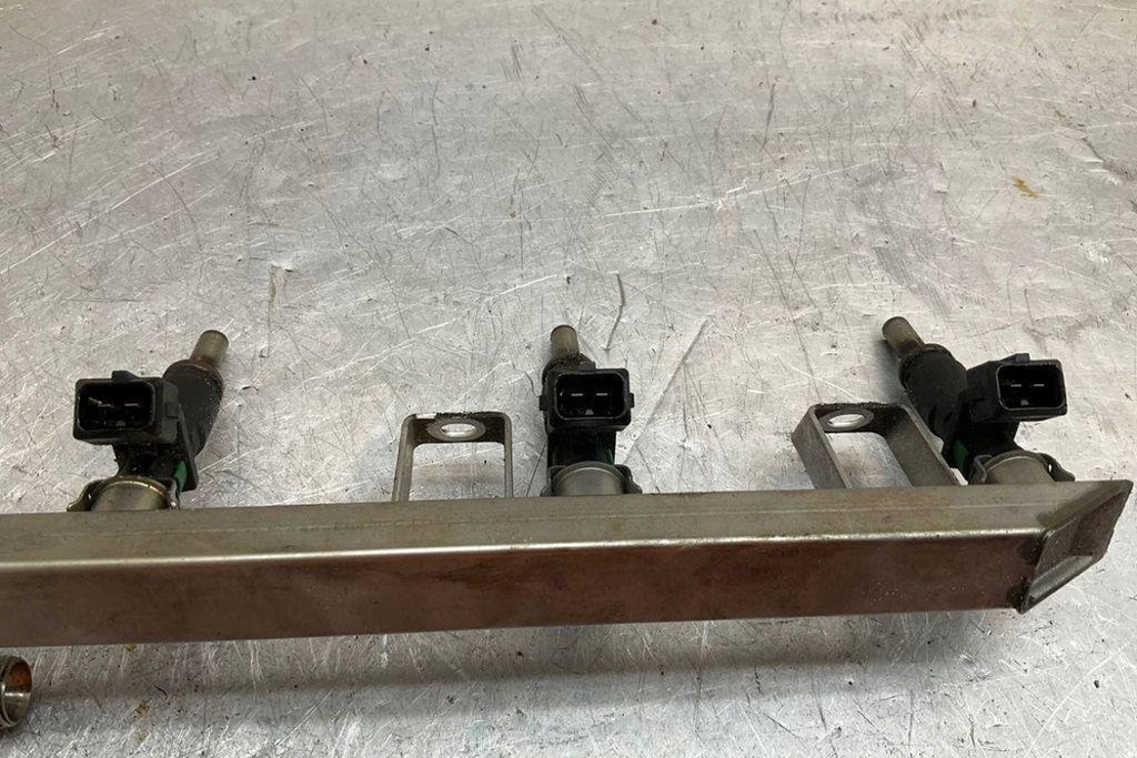 фото №10, Молдинг упорскування bmw 3 coupe e92 7531634 3.0l бензиновий 2011