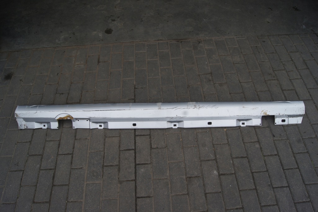 фото №1, Молдинг порог правая a klasa w177 amg a1776904601