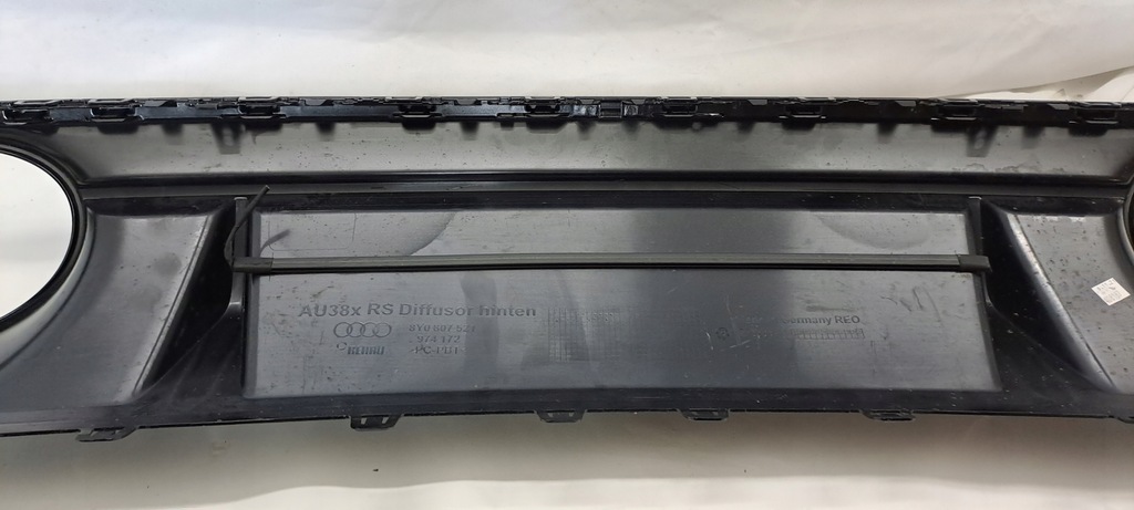 фото №13, Диффузор audi rs3 a3 8y0807521 ly9t