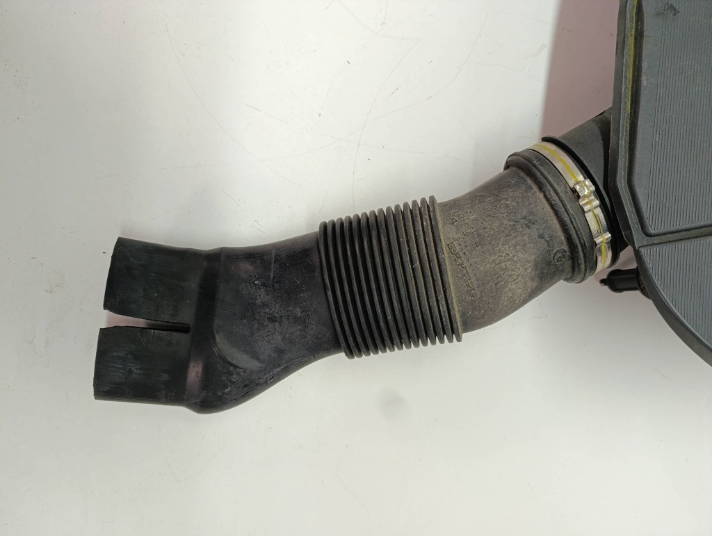 Alfa romeo mito 1.3 jtdm корпус фильтра воздуха труба впуска 51876860 Цена