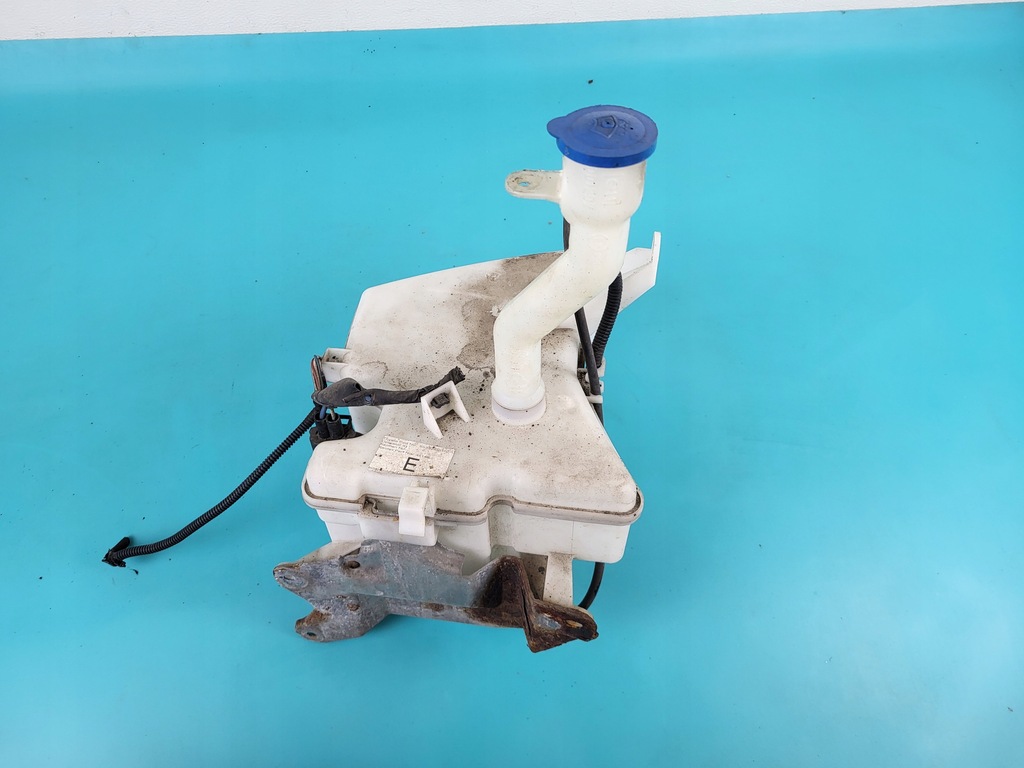 фото №8, Toyota corolla e15 07r бачок омивача ксенон