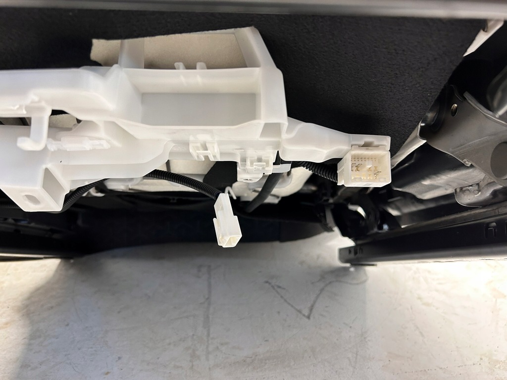 фото №9, Yaris cross гибрид сиденья заднее сиденье сиденье комплект материал