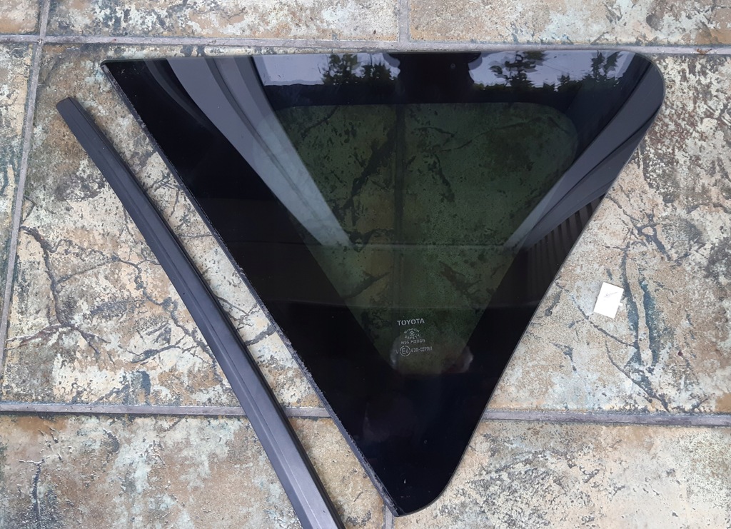 фото №5, Стекло левая задняя toyota verso s