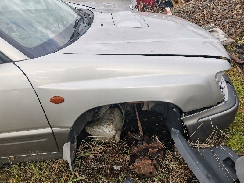 Перед капот бампер крила subaru forester i 8j2 Недорого