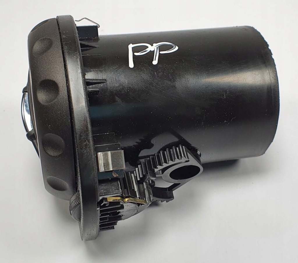 Решётка обдув правая  перед alfa romeo gt Цена