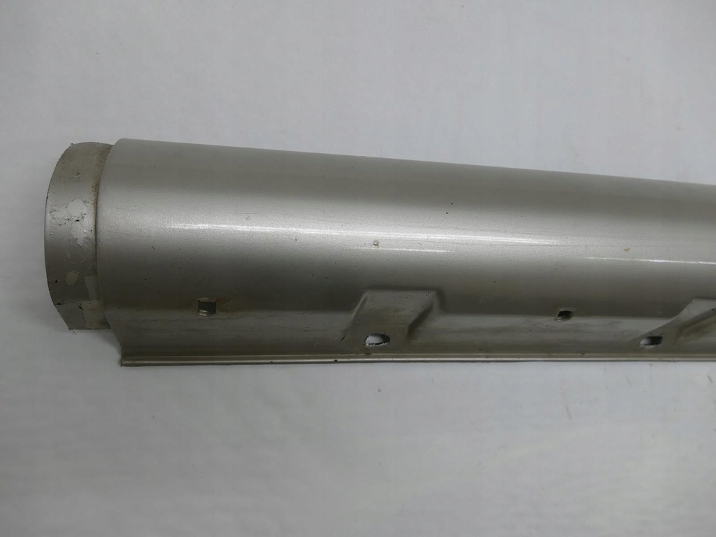 фото №7, Opel monterey a isuzu молдинг порог правая 753/153