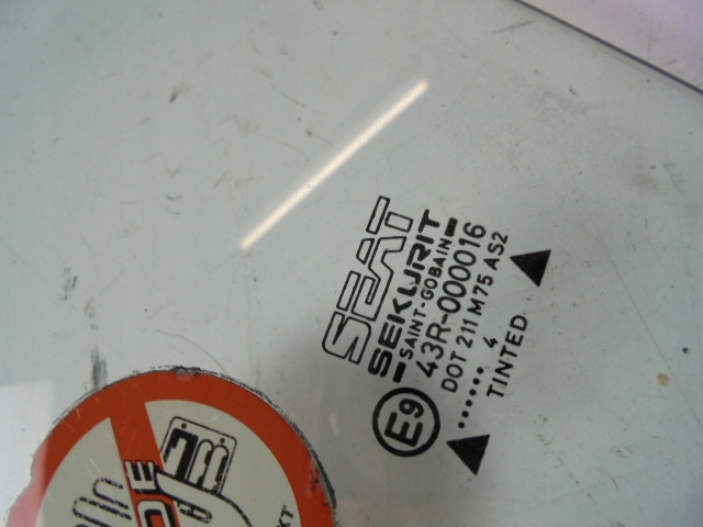 фото №3, Стекло дверь левый перед seat ibiza 5 дверь 94 r