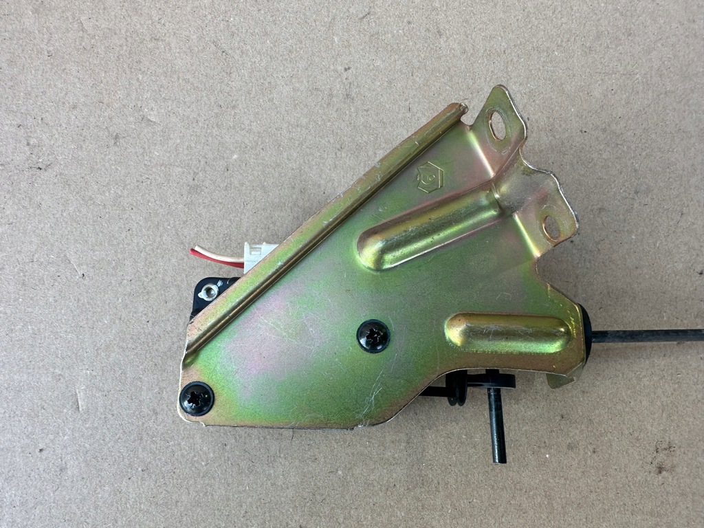 фото №6, Peugeot 607 привод крышка заливной топлива