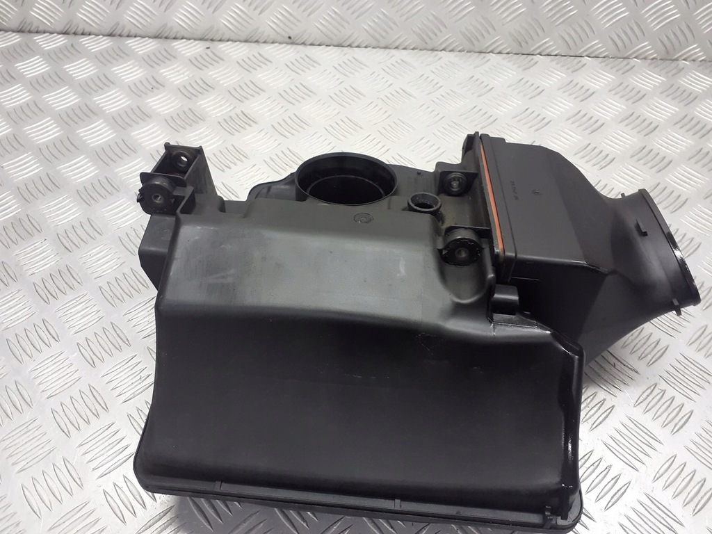 фото №4, Корпус фильтра воздуха renault thalia ii 1.6 8200420871