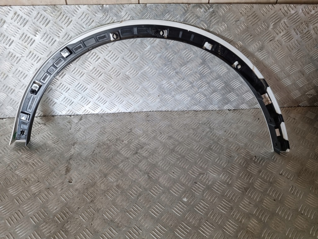 фото №5, Ford оригинальный номер lv4b-s286d02-bdw молдинг крыла