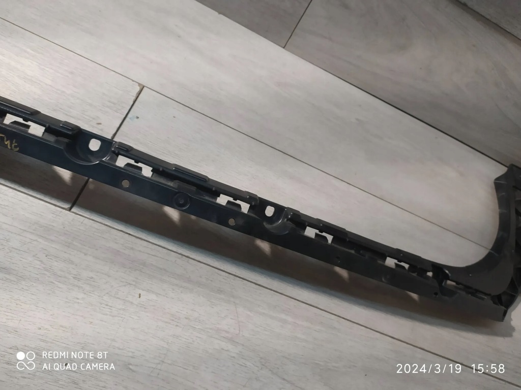 фото №8, Panamera направляющая бампер задняя 974807863