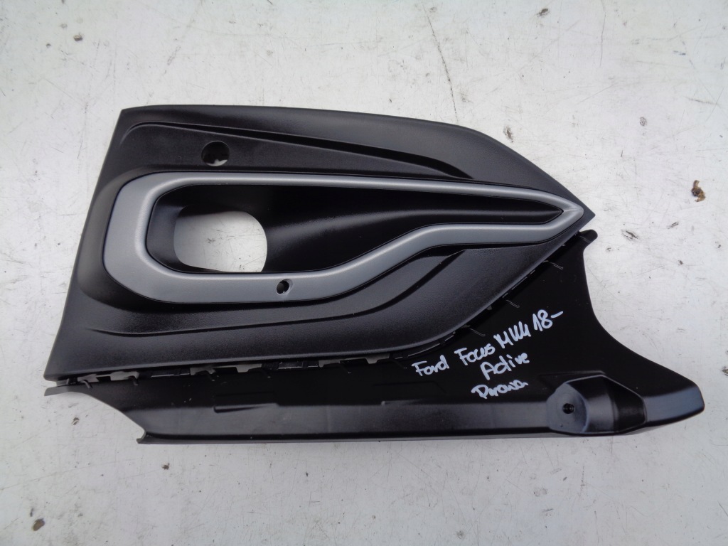 Купити Нова решітка бампера правий ford focus mk4 active