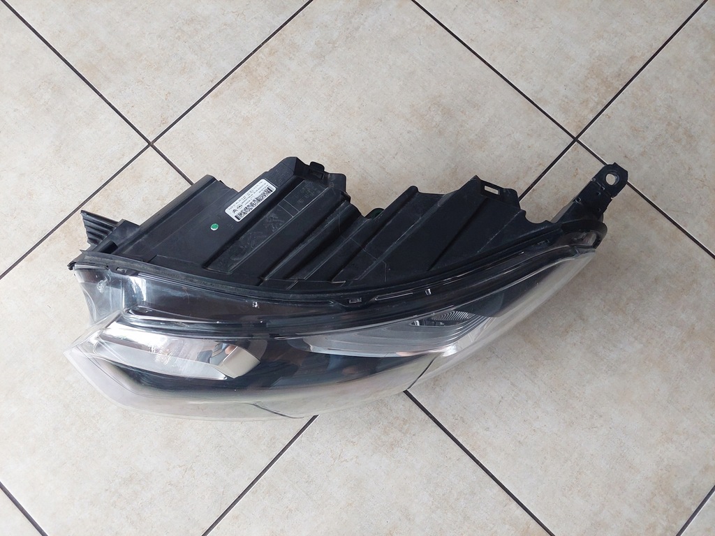 фото №7, Лампа - левая - citroen jumpy iii - opel vivaro c