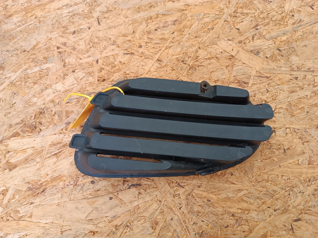 фото №8, Mr153416 решітка бампера решітка права перед mitsubishi carisma