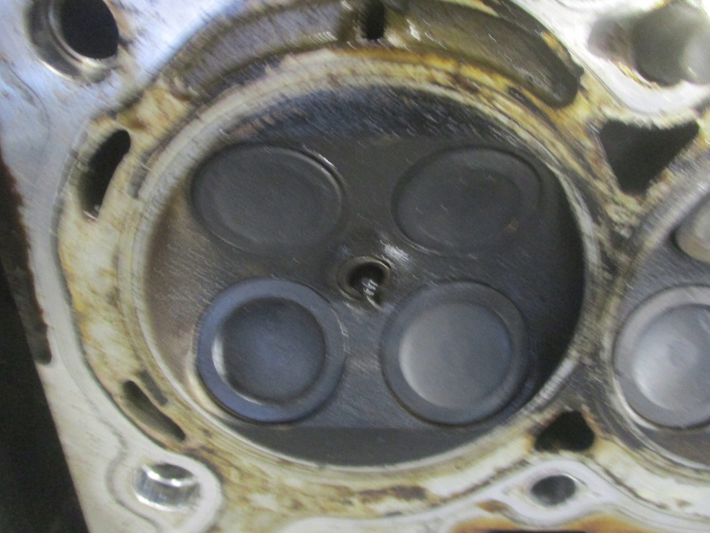 Головка валы распределительного вала комплект citroen c4 1.6 vti mcgu350817717 Оригинал