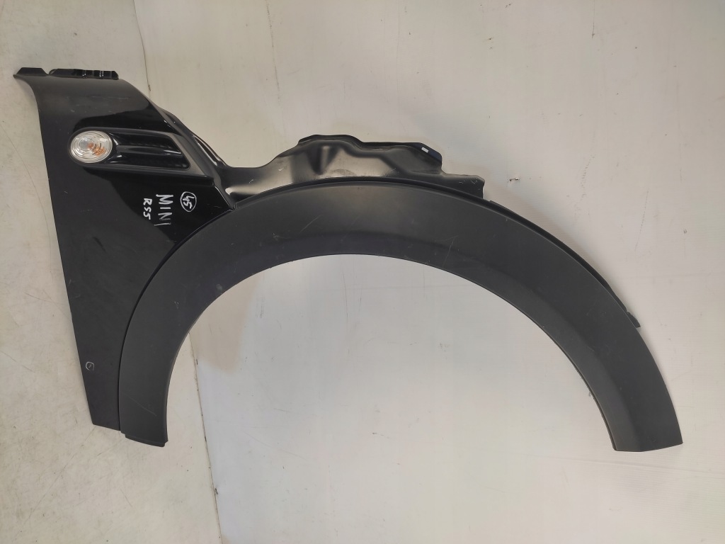 Mini cooper r55 r56 крыло  правый  передний перед 2006- Цена