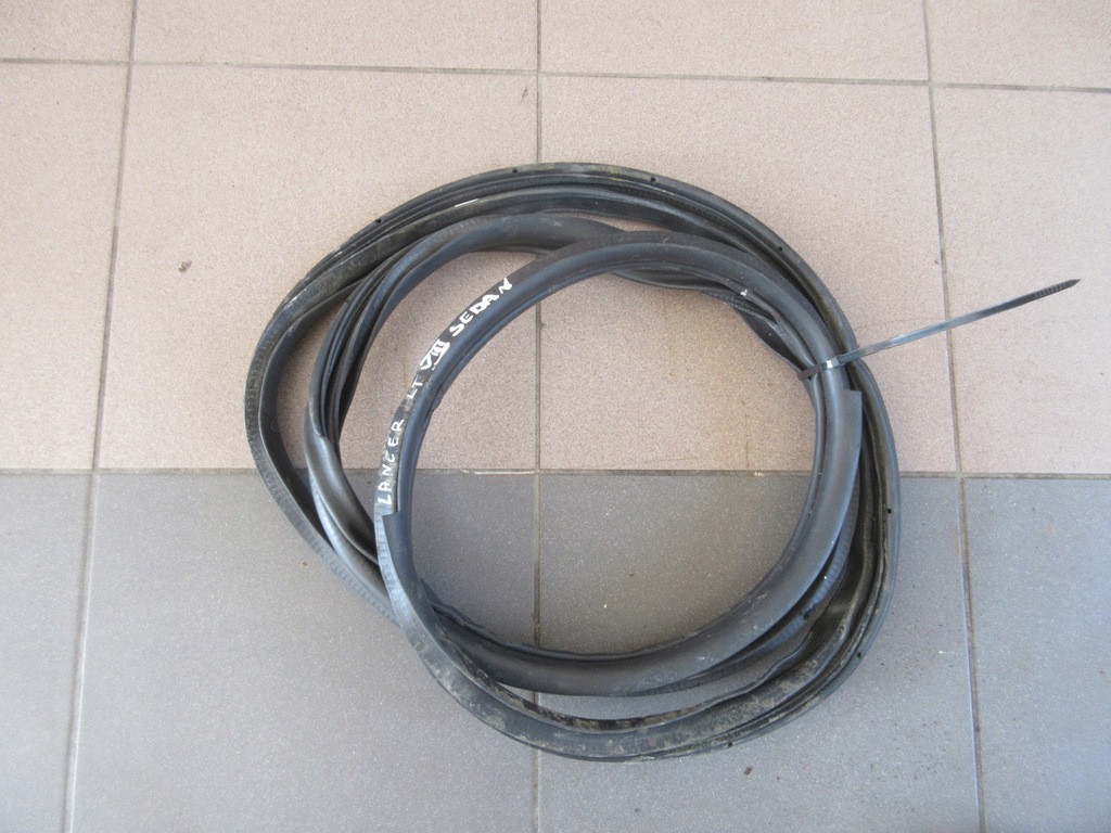 фото №1, Прокладка двері лівий задня mitsubishi lancer viii sedan