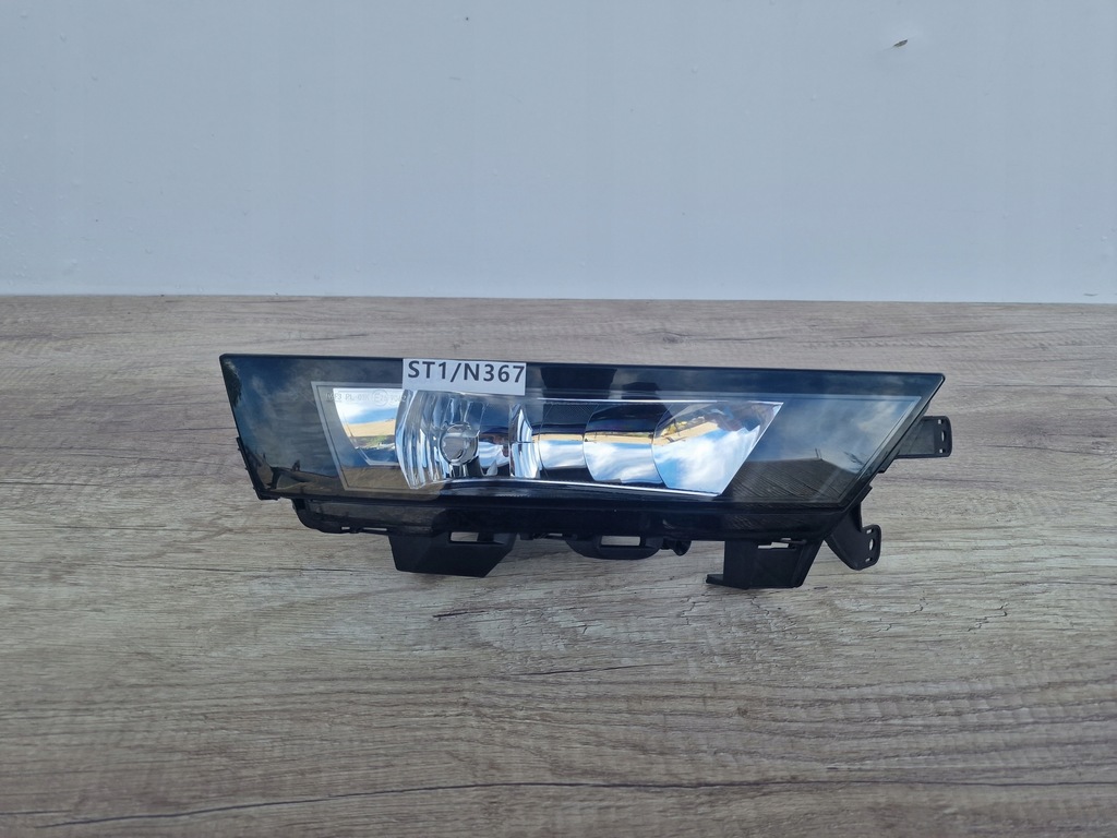 фото №1, Skoda rapid lift 5j 17-21 rok правый противотуманная фара новый