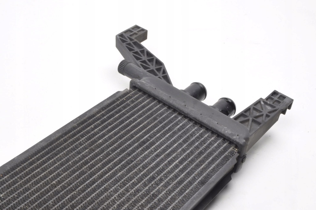 Купити Maserati quattroporte vi 3.0 радіатор води