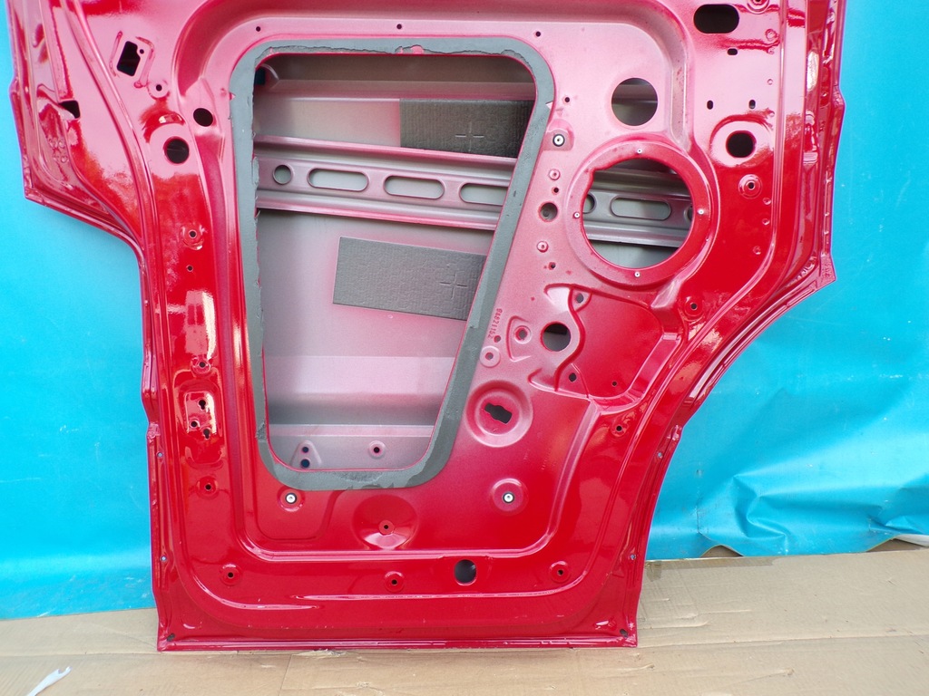 фото №13, Vw crafter 2017- дверь передние левая красные