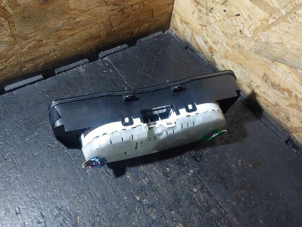 Панель / спідометр audi a4 b5 8d 1.6 8d0919861c Ціна