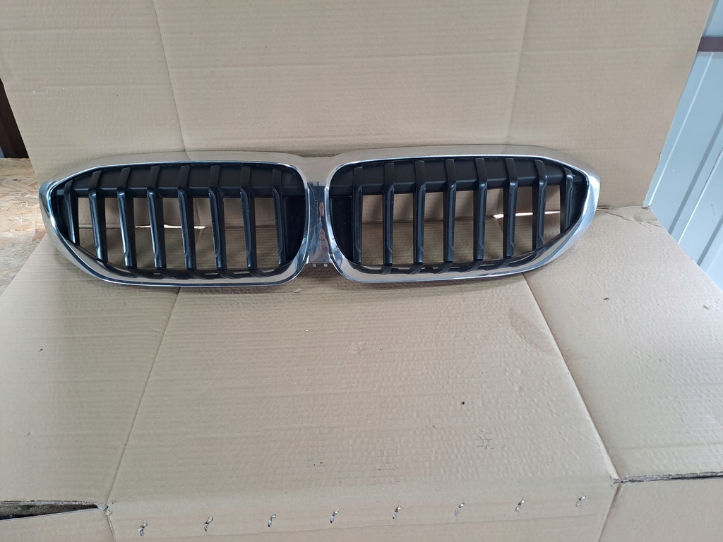 фото №1, Решётка радиатора bmw 192976-10